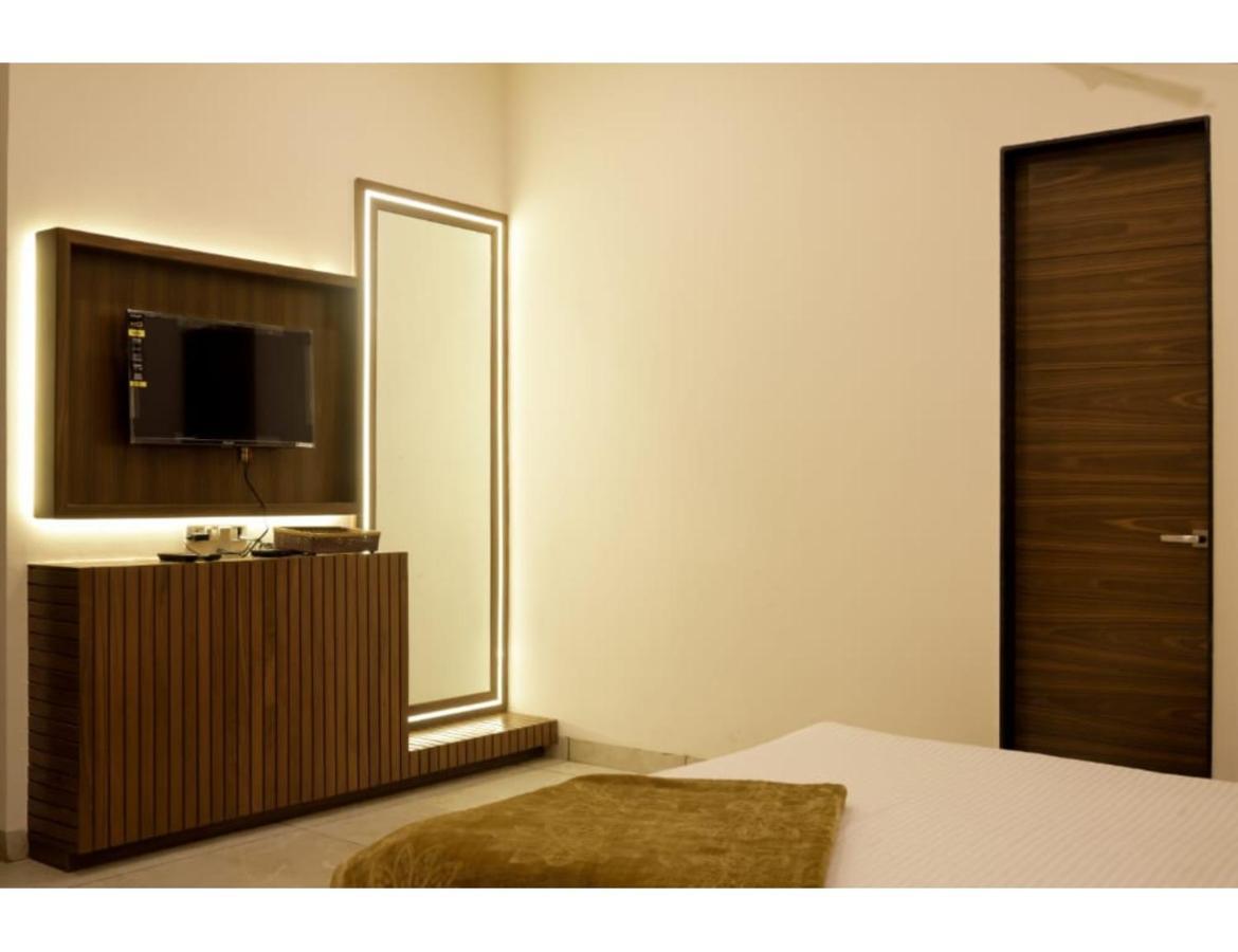 Hotel Govindam, Ujjain Εξωτερικό φωτογραφία
