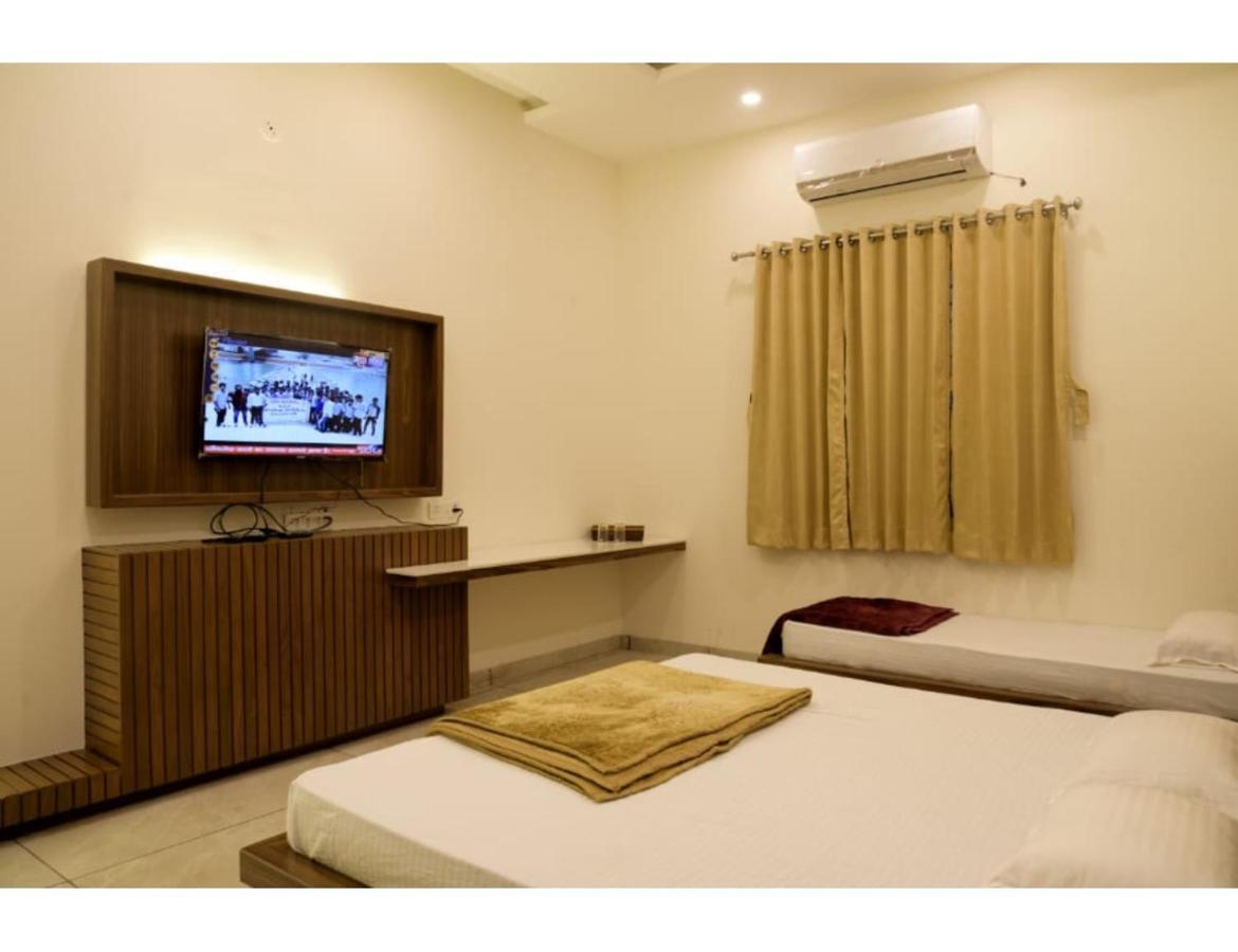 Hotel Govindam, Ujjain Εξωτερικό φωτογραφία